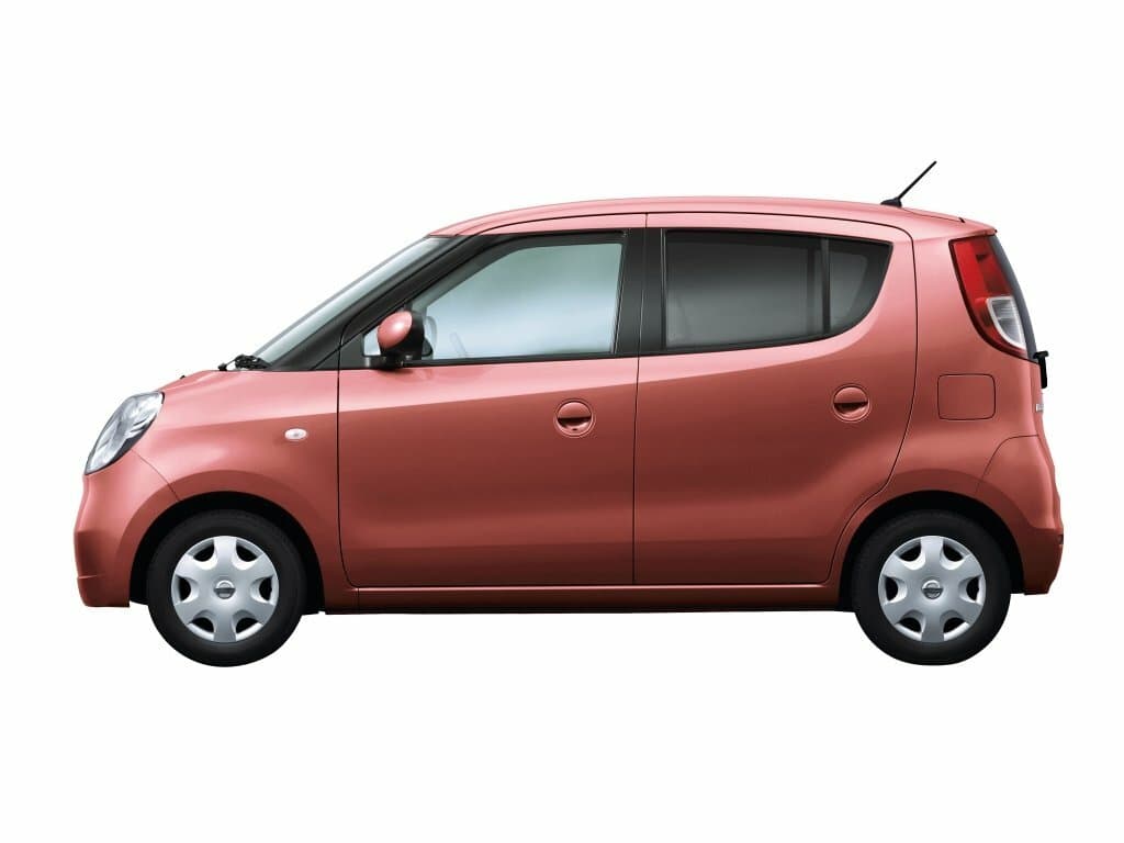 Nissan Moco II — Yandan