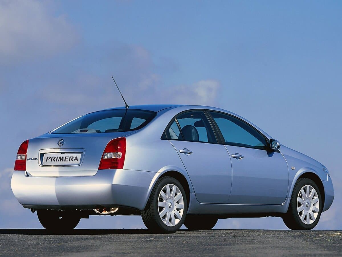 Nissan Primera III (P12) — 3/4 arxadan