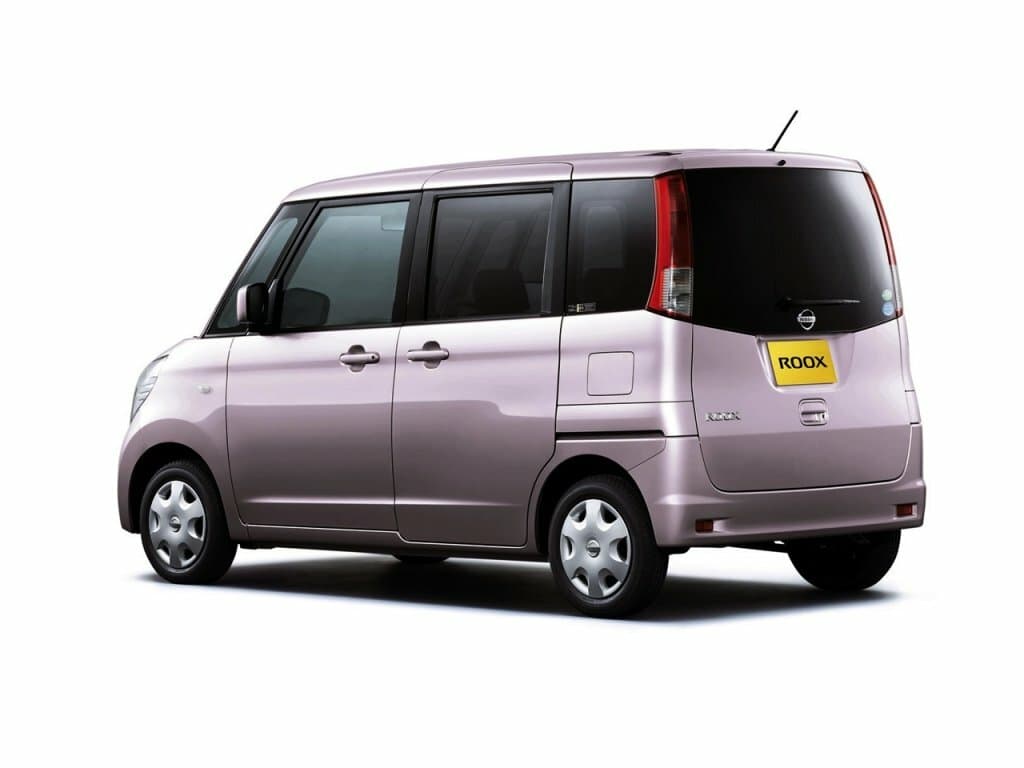 Nissan Roox I — 3/4 arxadan