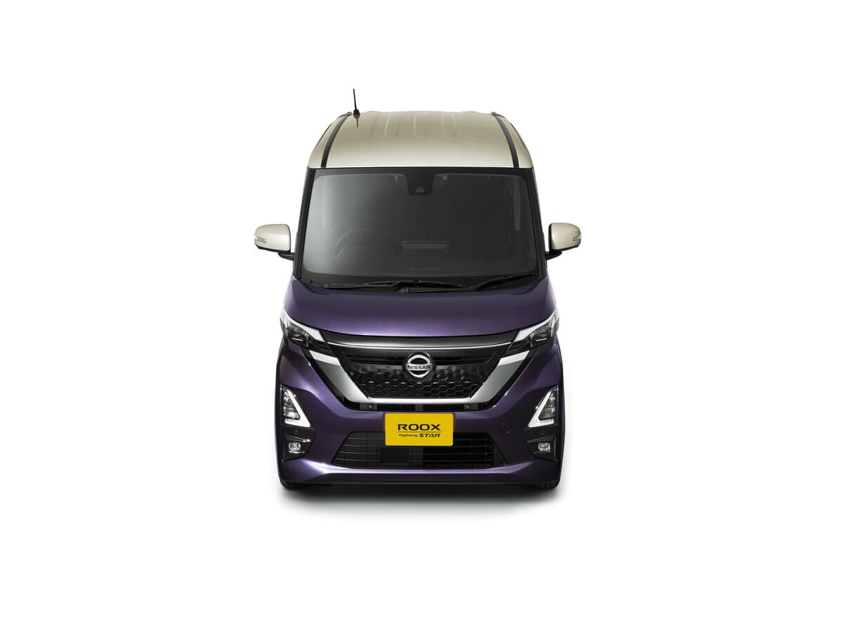 Nissan Roox II — Öndən