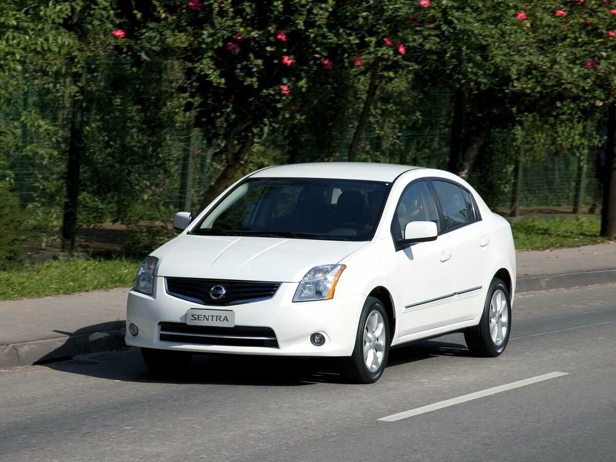 Nissan Sentra VI (B16) Restayling