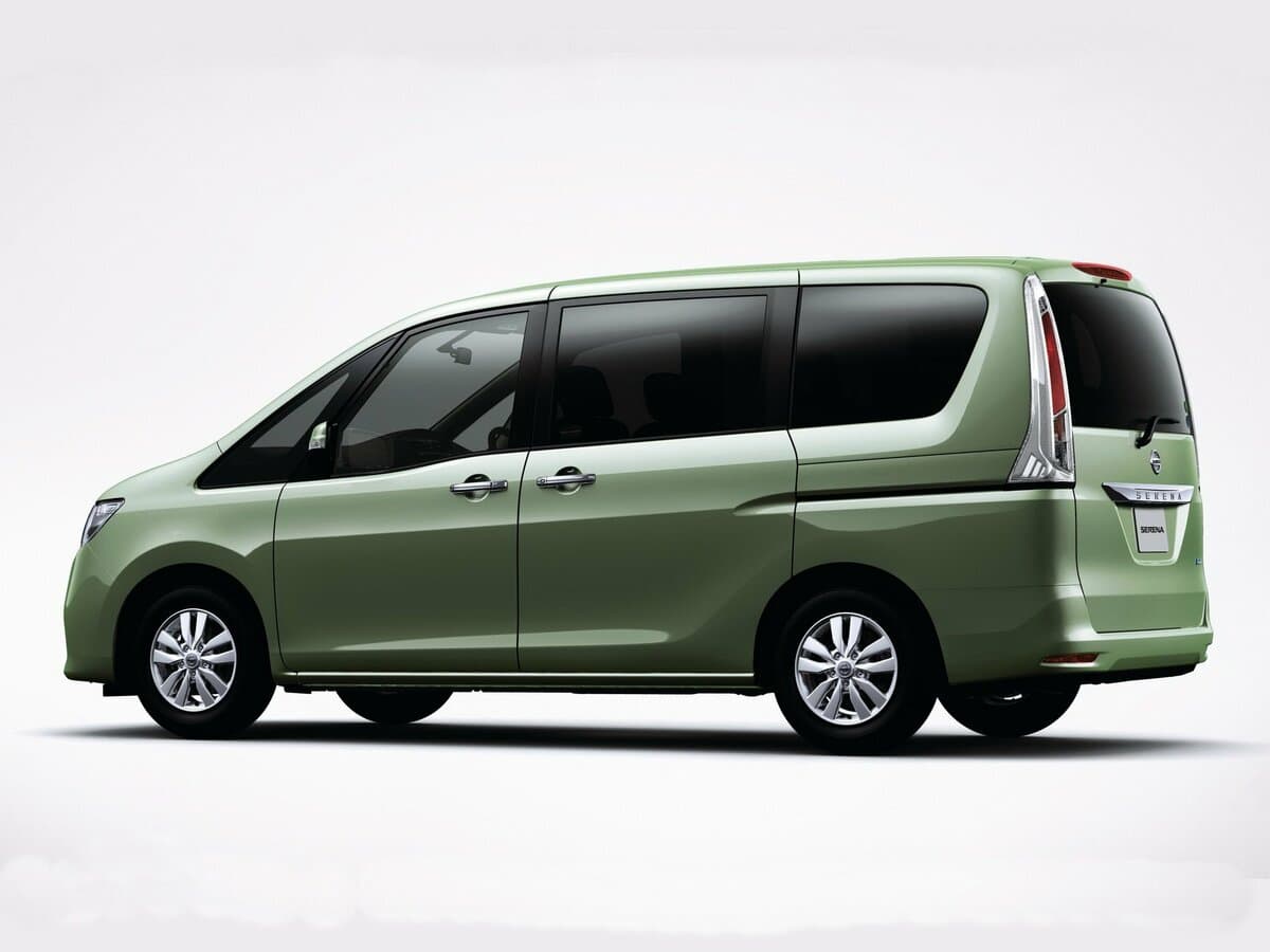 Nissan Serena IV (C26) — 3/4 arxadan