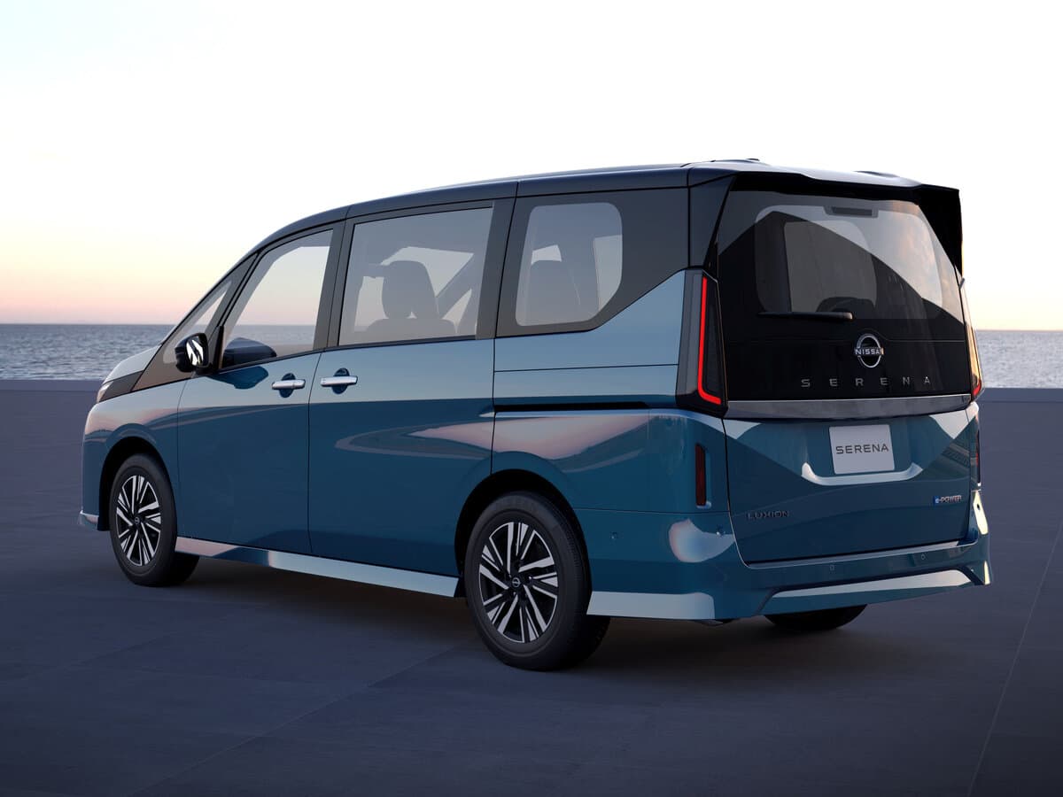 Nissan Serena VI (C28) — 3/4 arxadan