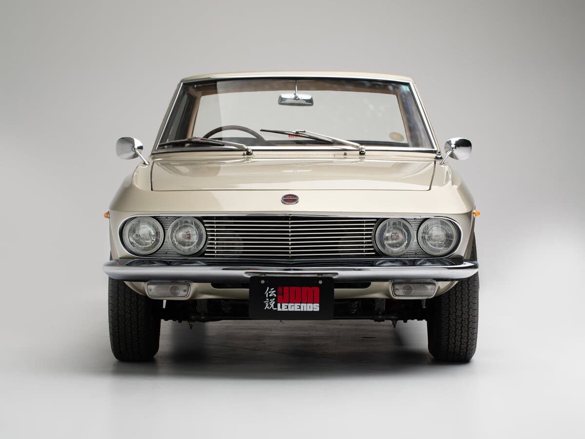 Nissan Silvia I — Öndən