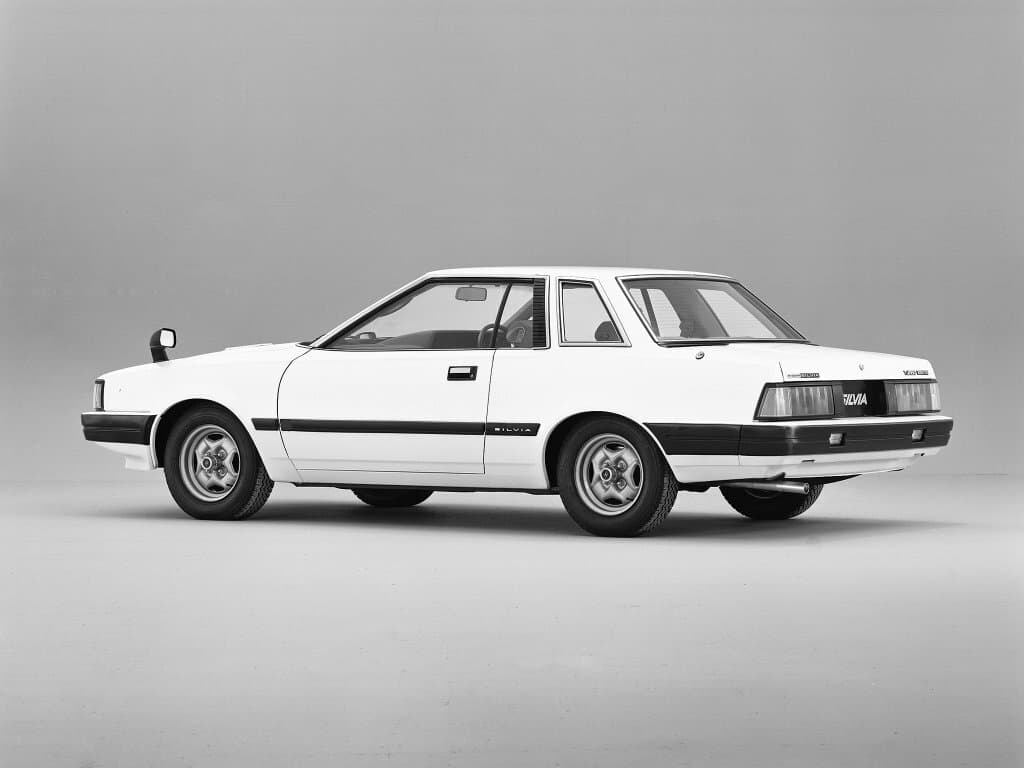 Nissan Silvia III (S110) — 3/4 arxadan