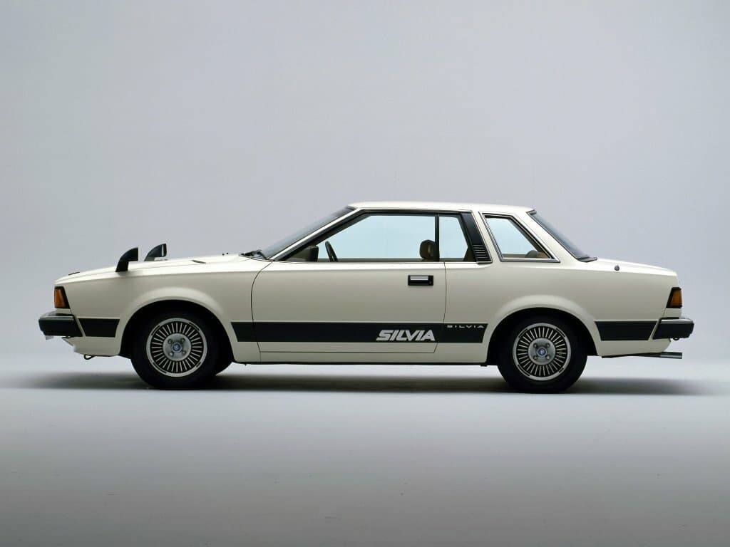 Nissan Silvia III (S110) — Yandan