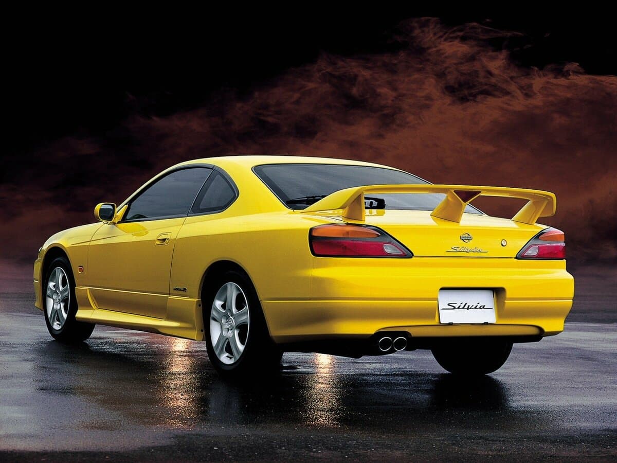 Nissan Silvia VII (S15) — 3/4 arxadan