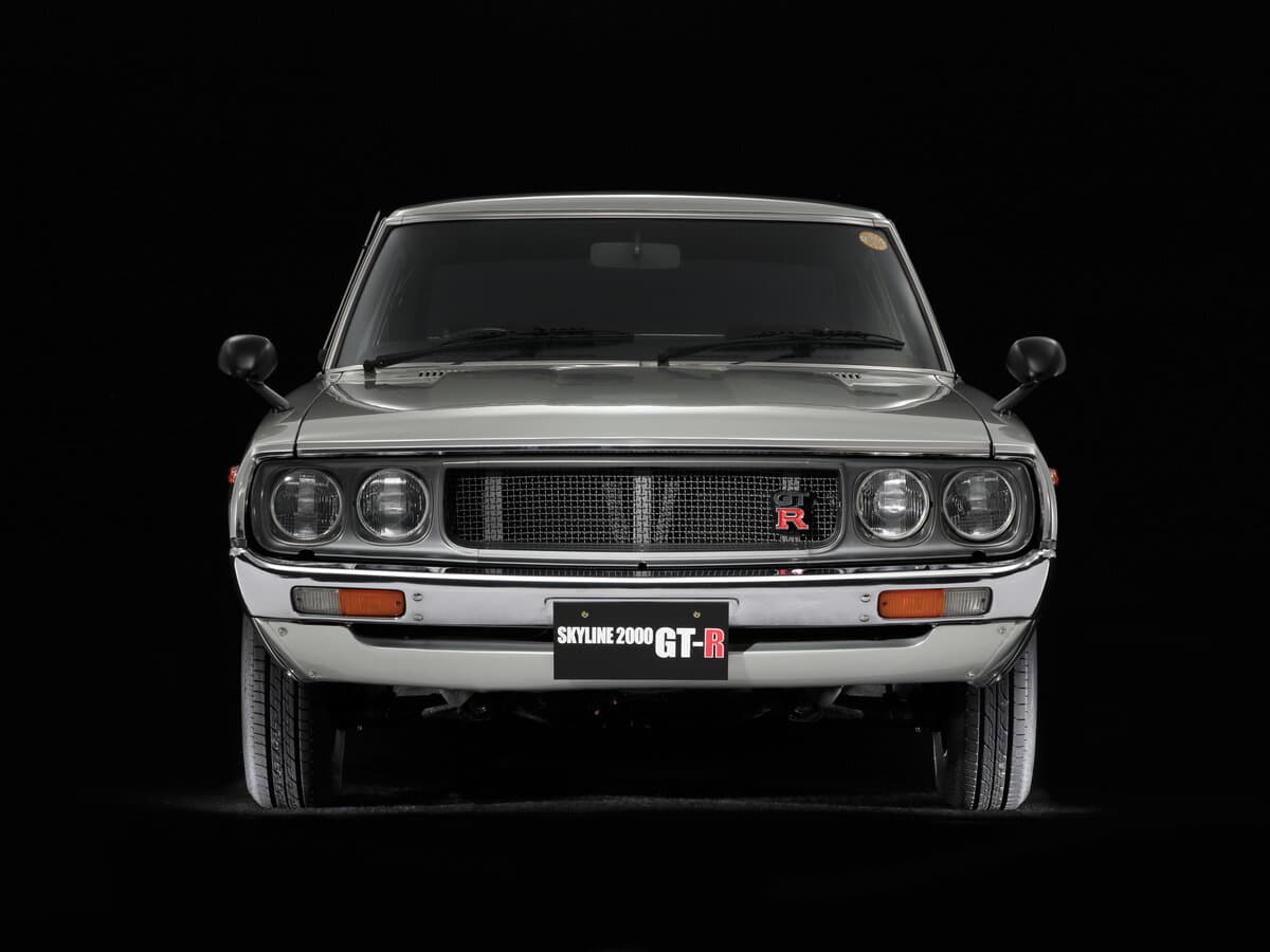 Nissan Skyline IV (C110) — Öndən