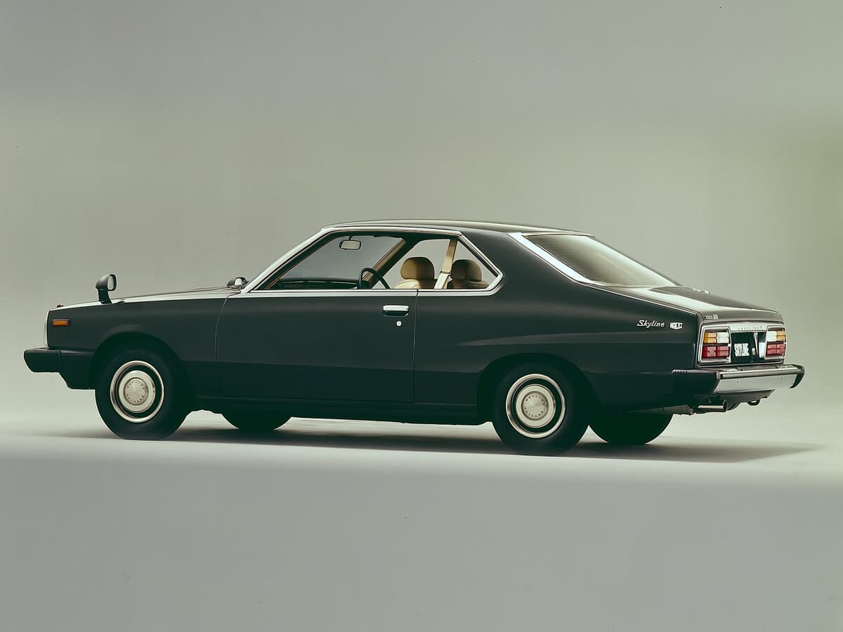 Nissan Skyline V (C210) — Yandan