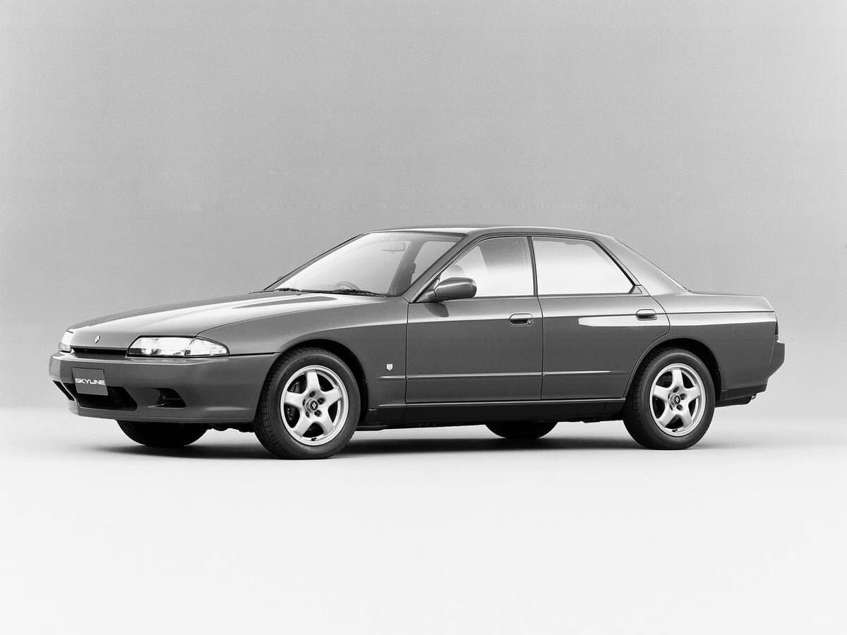 Nissan Skyline VIII (R32)