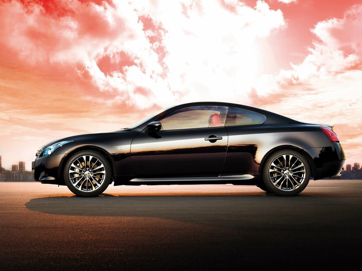 Nissan Skyline XII (V36) Restayling — Yandan
