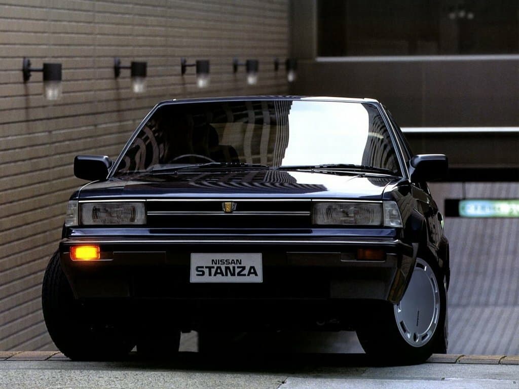 Nissan Stanza II (T12) — Öndən