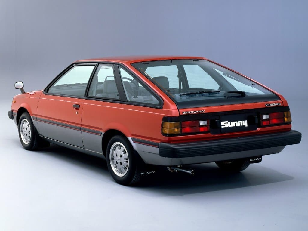 Nissan Sunny B11 — 3/4 arxadan