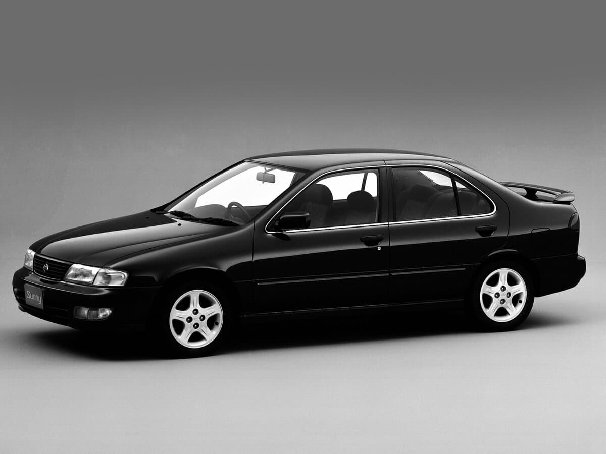 Nissan Sunny B14 — Yandan