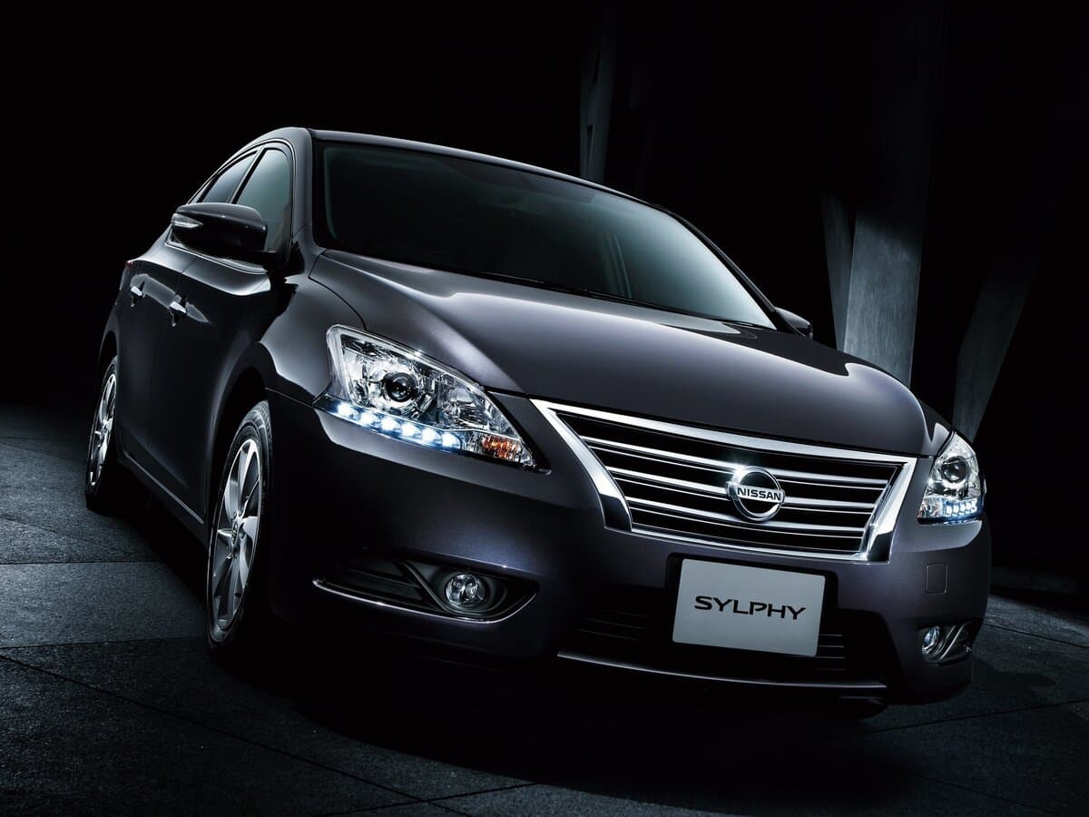 Nissan Sylphy III (B17) — Öndən