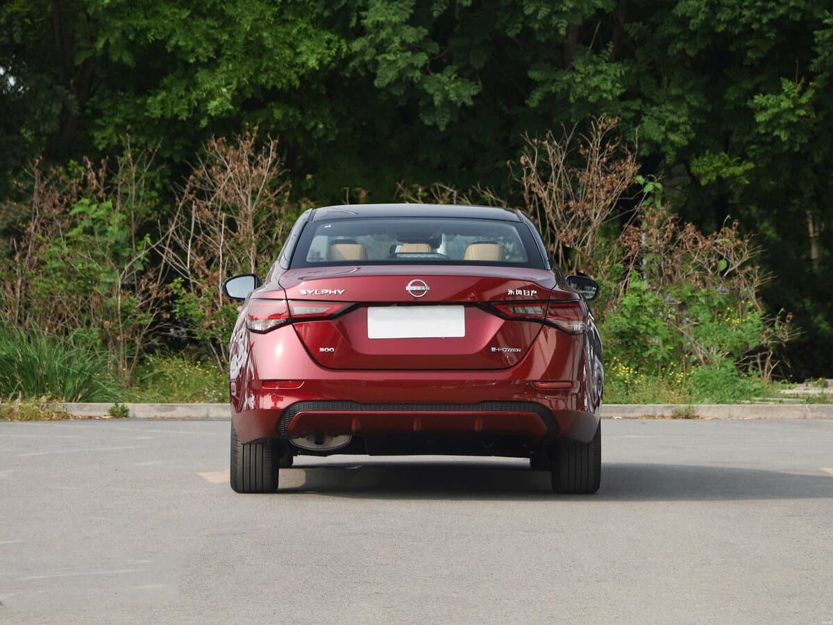 Nissan Sylphy IV (B18) — Arxadan