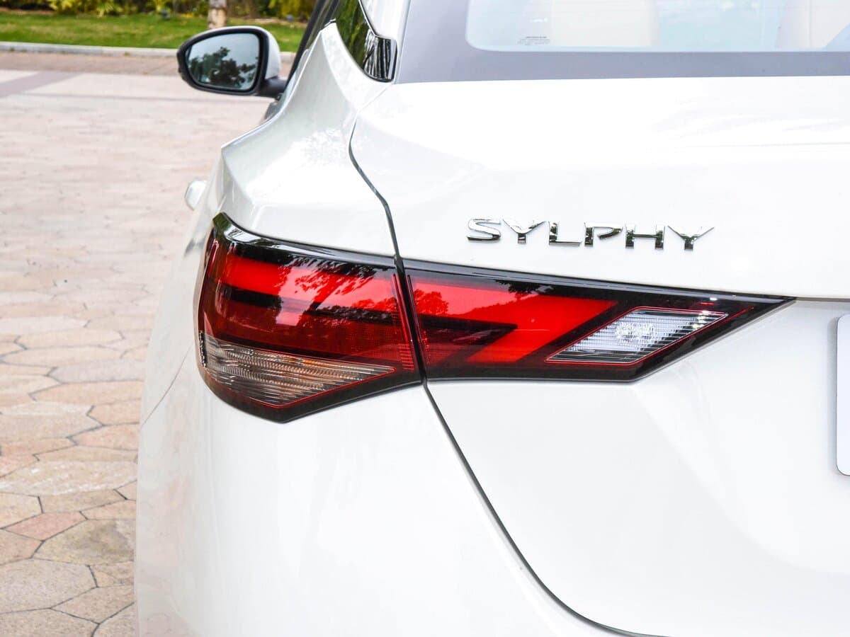 Nissan Sylphy IV (B18) Restayling — Detal