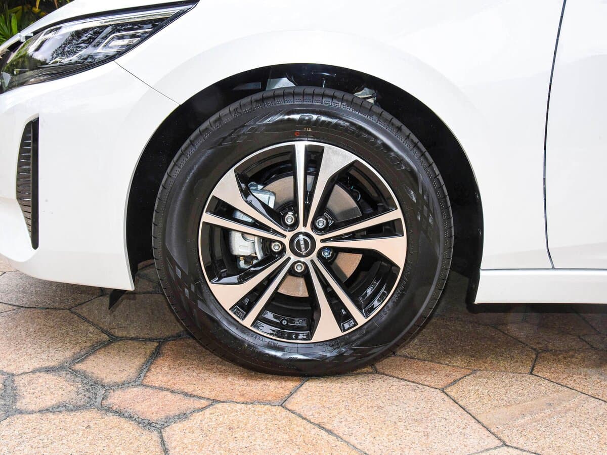 Nissan Sylphy IV (B18) Restayling — Təkər
