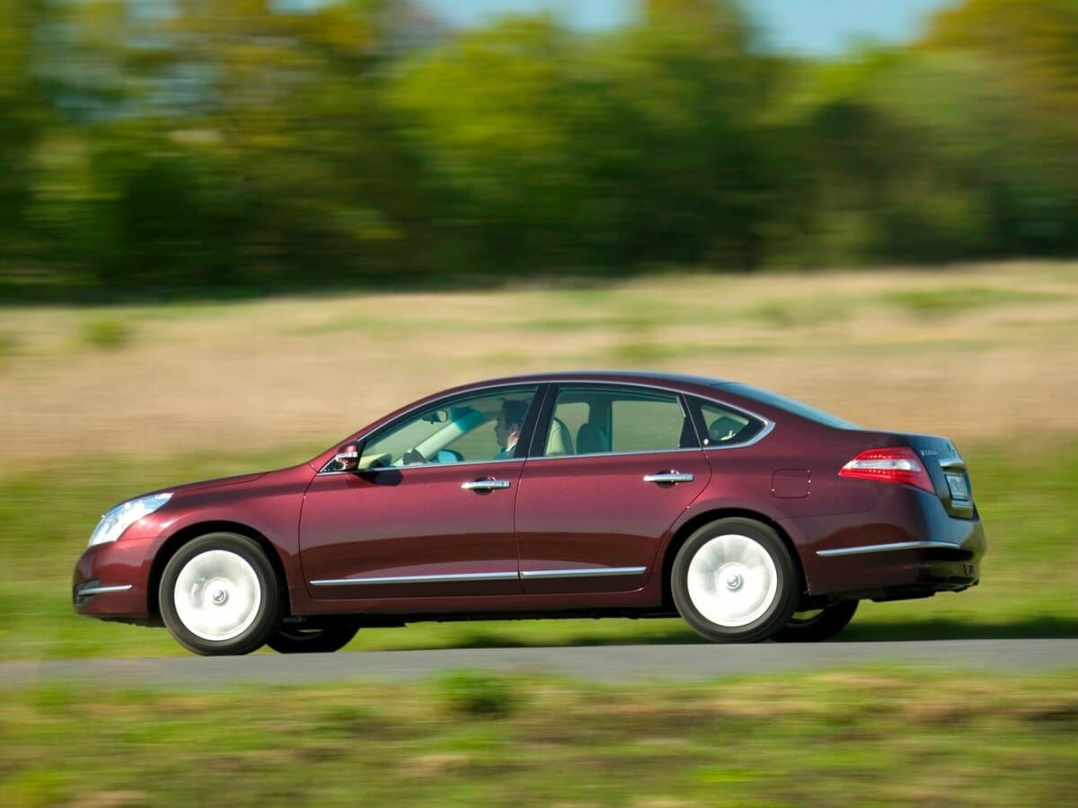 Nissan Teana II (J32) — Yandan