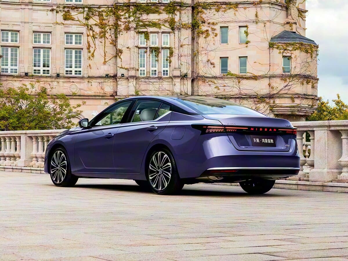Nissan Teana IV (L34) — 3/4 arxadan