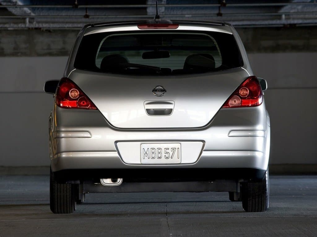 Nissan Versa I — Arxadan