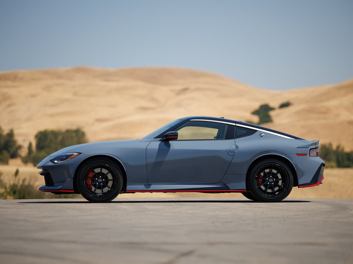 Nissan Z 2021 – indiyədək — Yandan