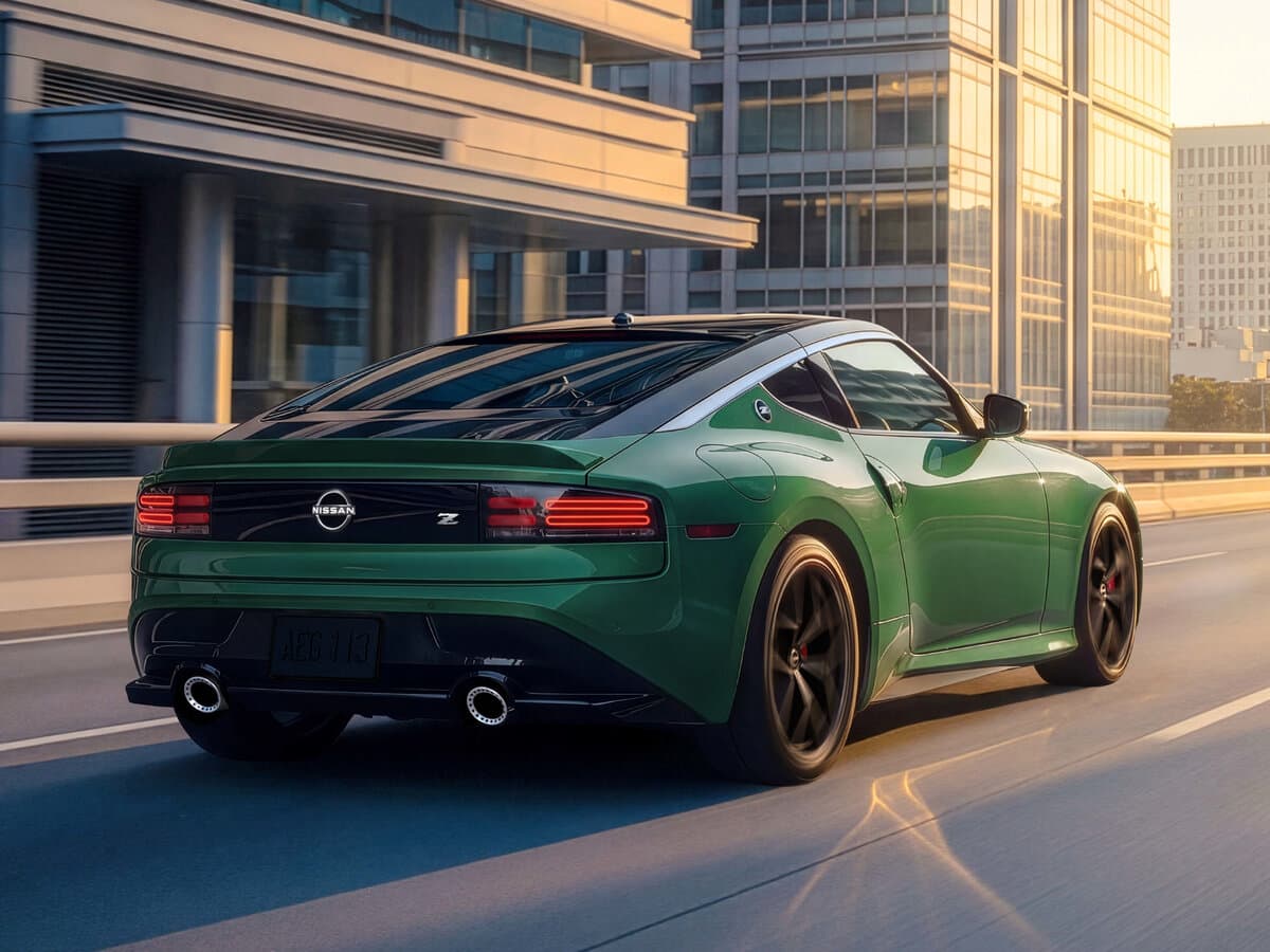 Nissan Z I (RZ34) Restayling — 3/4 arxadan