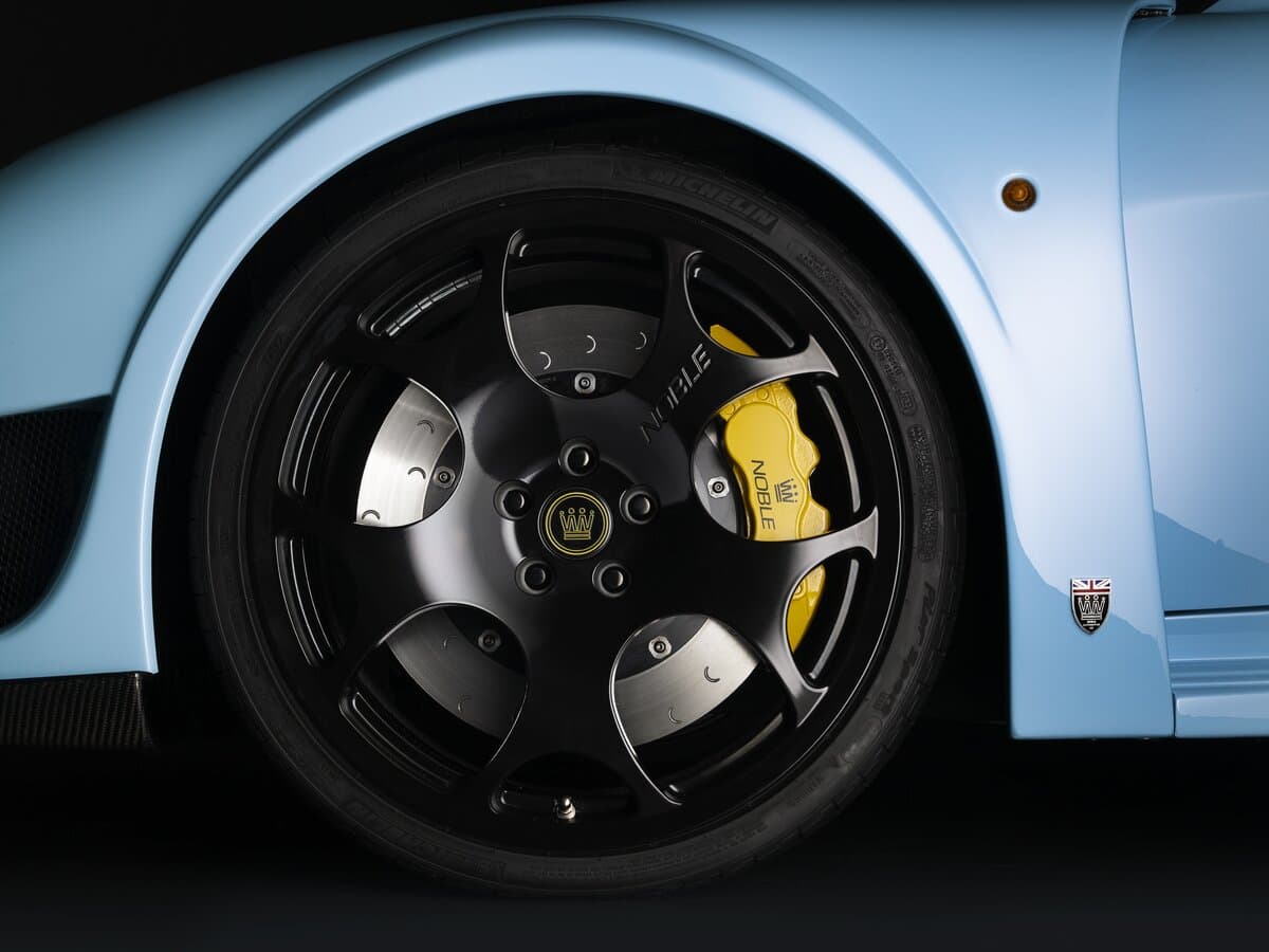 Noble M600 2010 – 2018 — Təkər