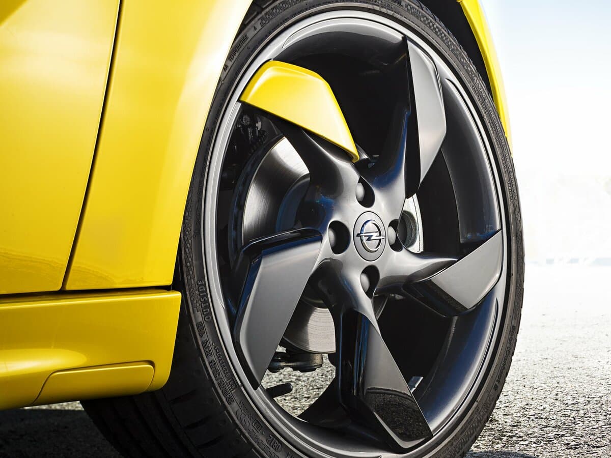 Opel Adam I — Təkər