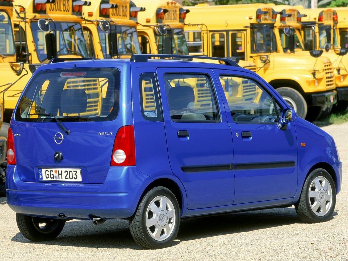 Opel Agila A — 3/4 arxadan