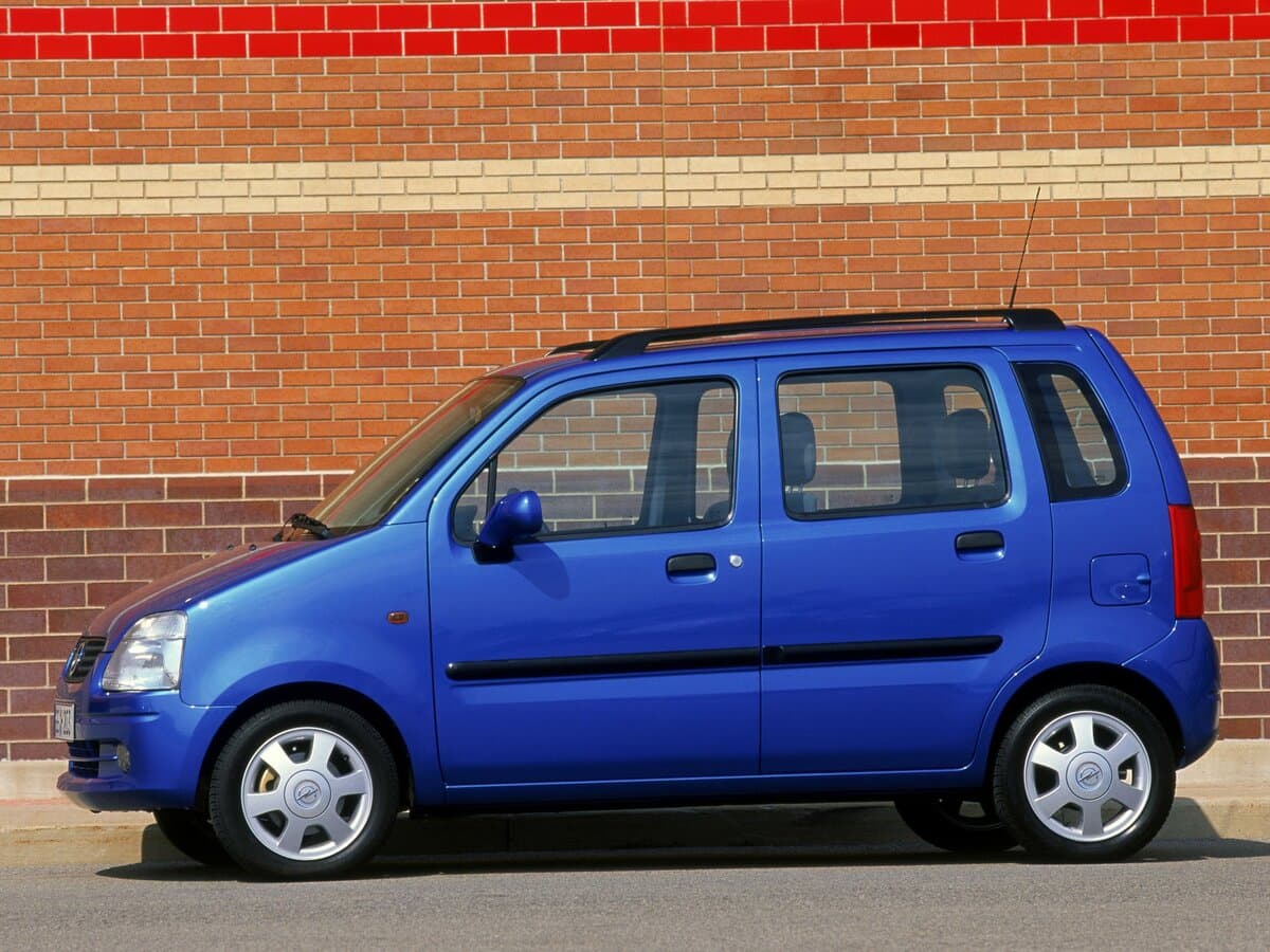 Opel Agila A — Yandan