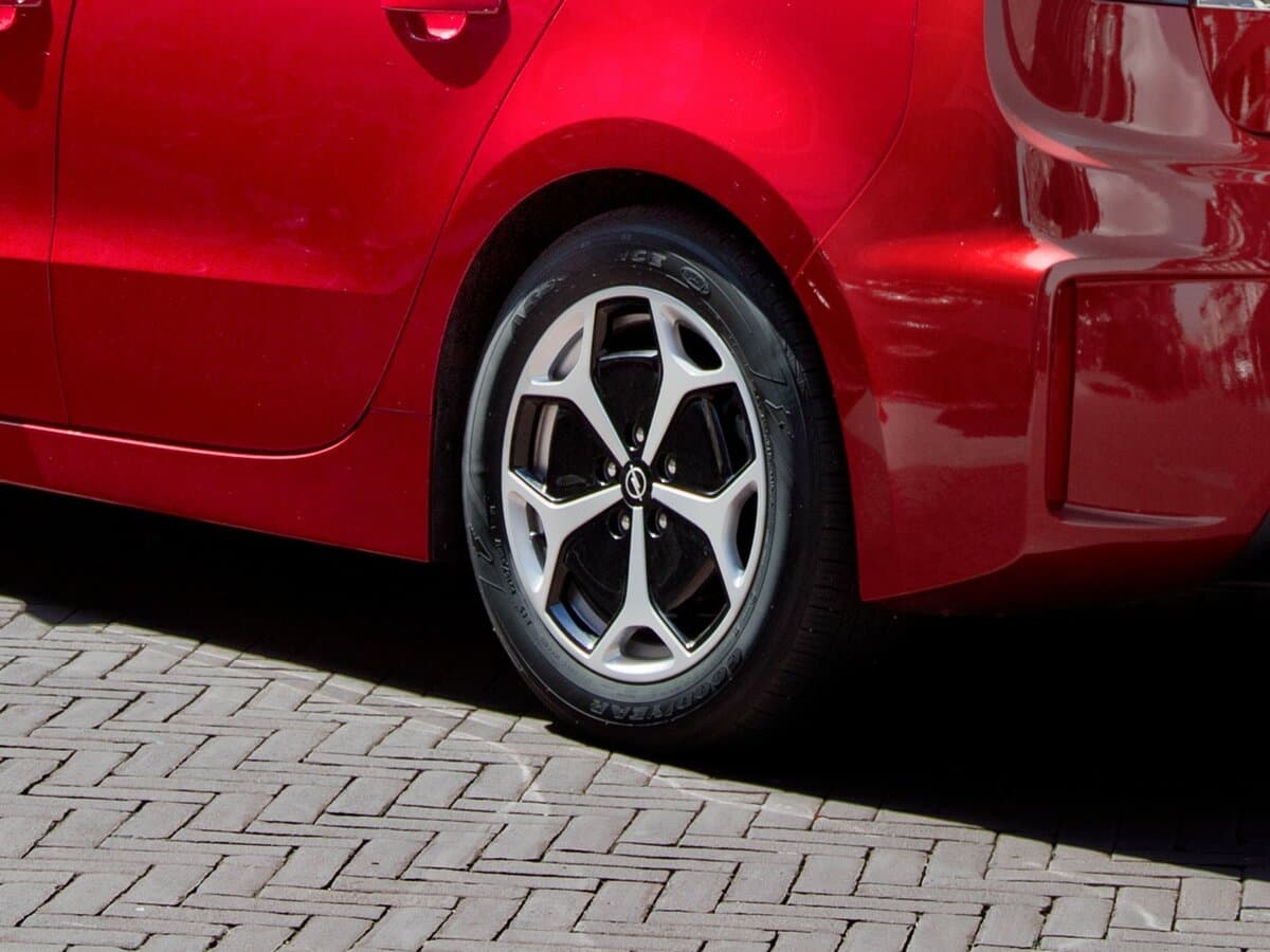 Opel Ampera I — Təkər