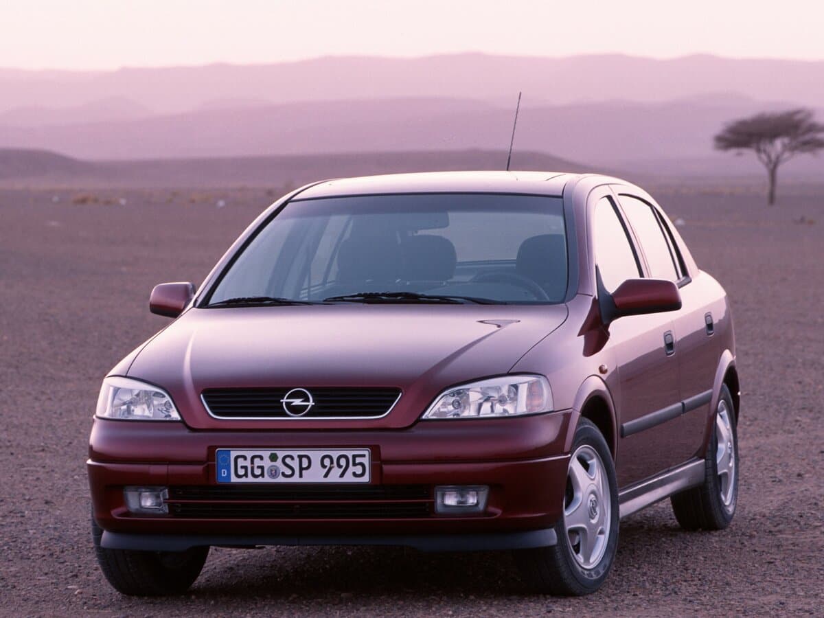 Opel Astra G — Öndən