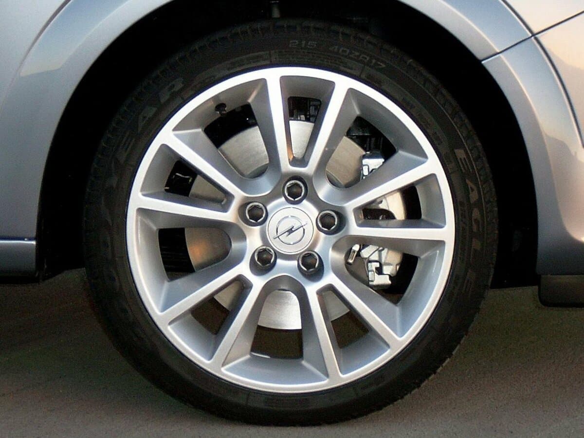 Opel Astra H — Təkər