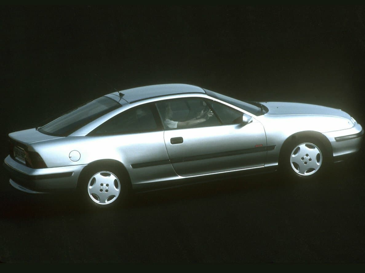 Opel Calibra 1990 – 1997 — Yandan