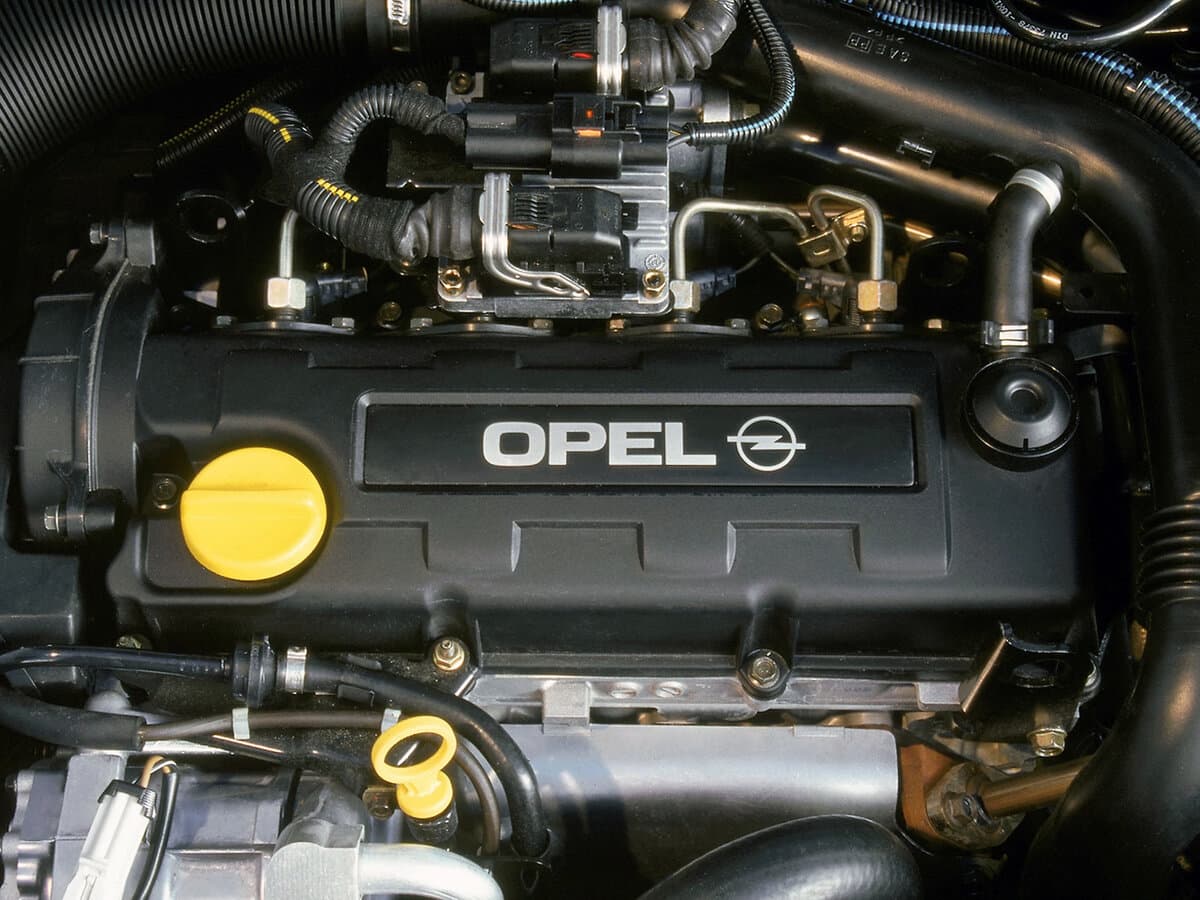 Opel Combo C — Salon, arxadan