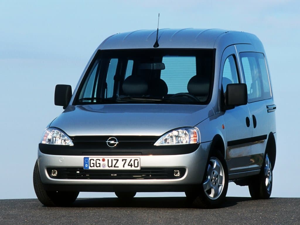 Opel Combo C — Öndən