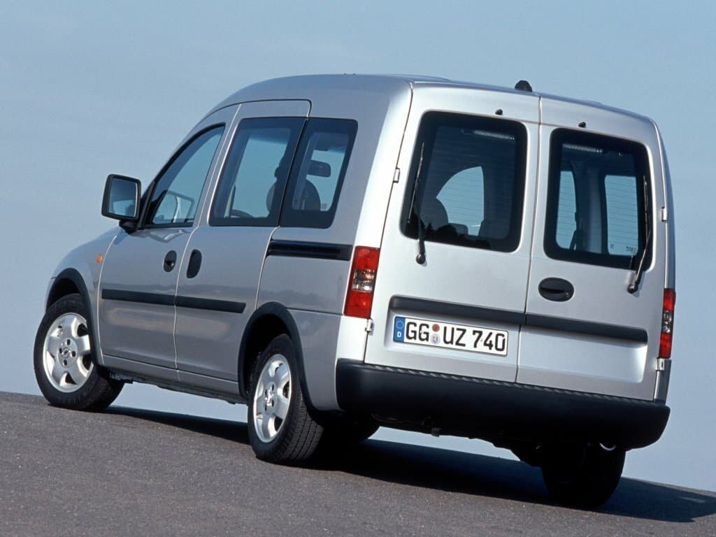 Opel Combo C — 3/4 arxadan