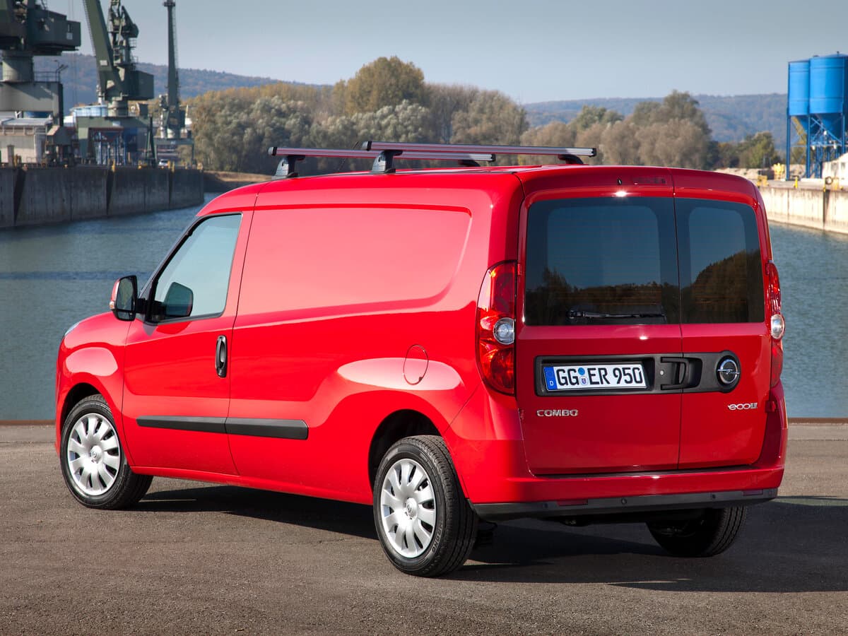 Opel Combo D — 3/4 arxadan