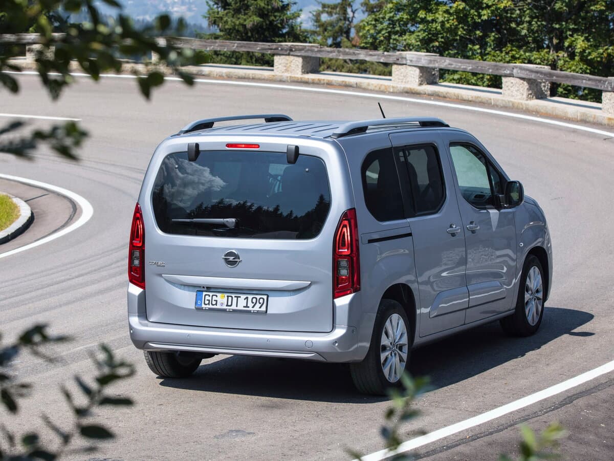 Opel Combo E — Arxadan