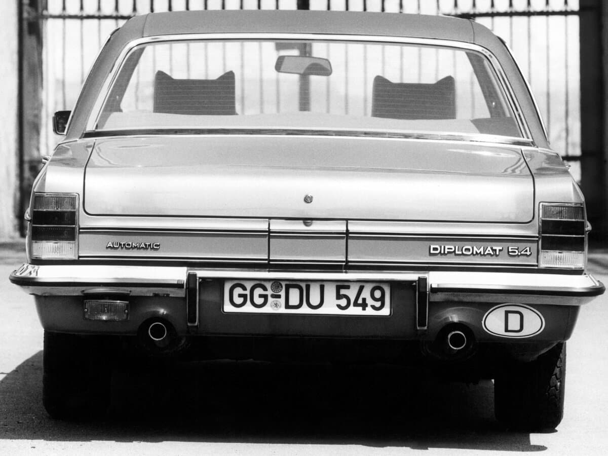 Opel Diplomat B — Arxadan