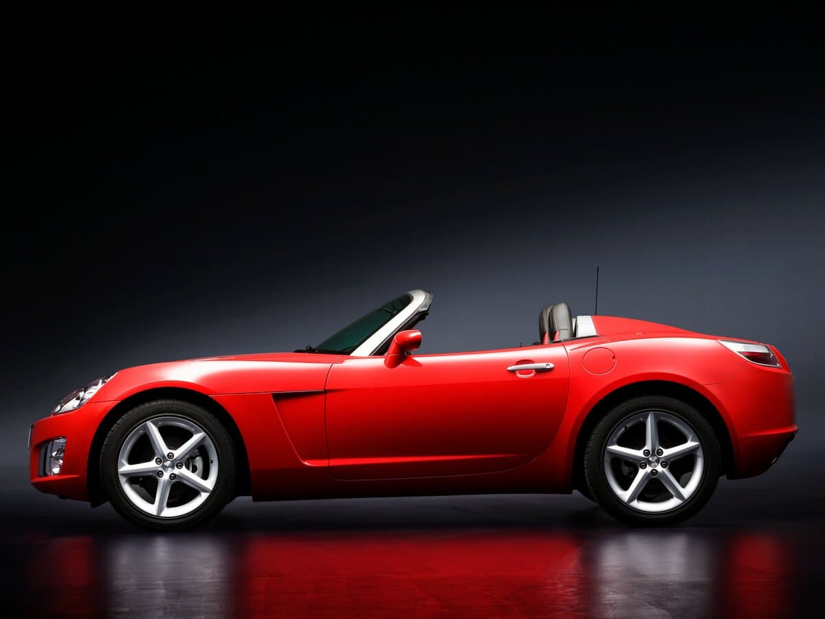 Opel GT II — Yandan