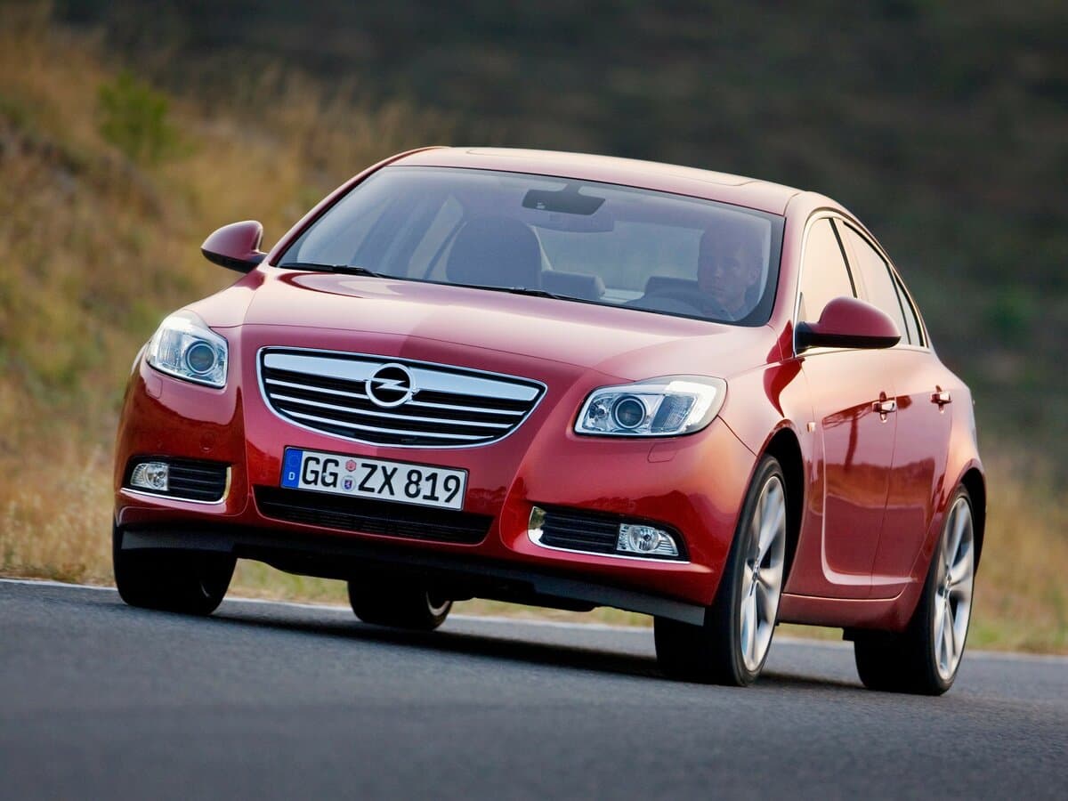 Opel Insignia I — Öndən