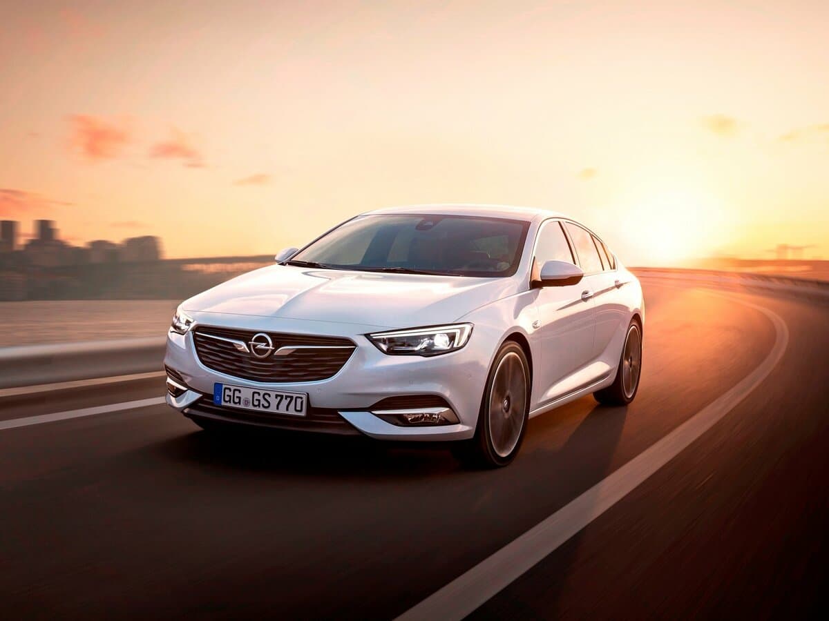 Opel Insignia II — Əsas şəkil