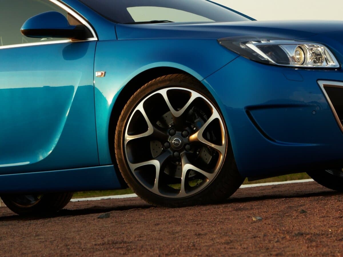 Opel Insignia OPC I — Təkər