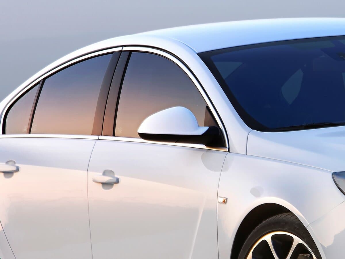 Opel Insignia OPC I — Yan güzgü