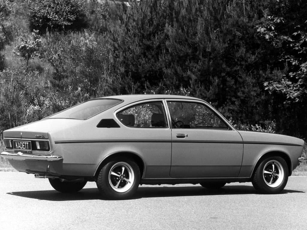 Opel Kadett C — 3/4 arxadan