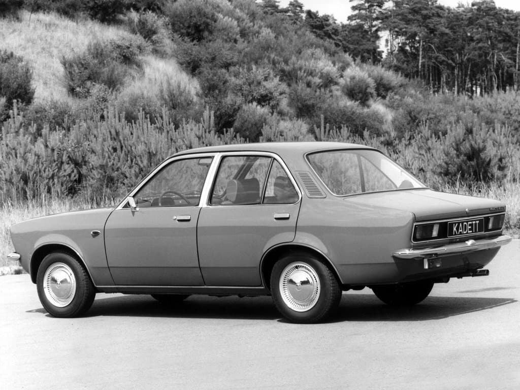 Opel Kadett C — 3/4 arxadan