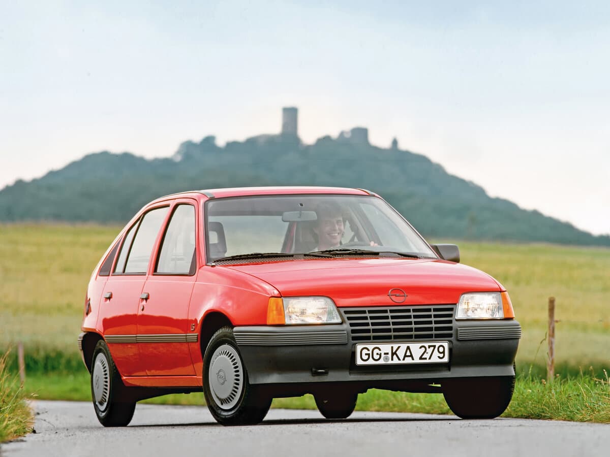 Opel Kadett E — Öndən