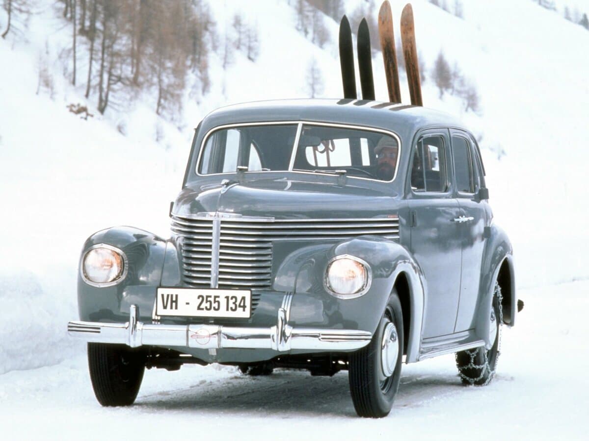Opel Kapitan I — Öndən